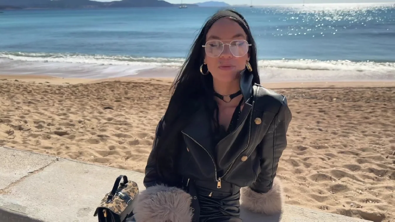 JacquieEtMichelTV Marina Fire De Lyon 27 Years Old A Nurse In Lyon XXX